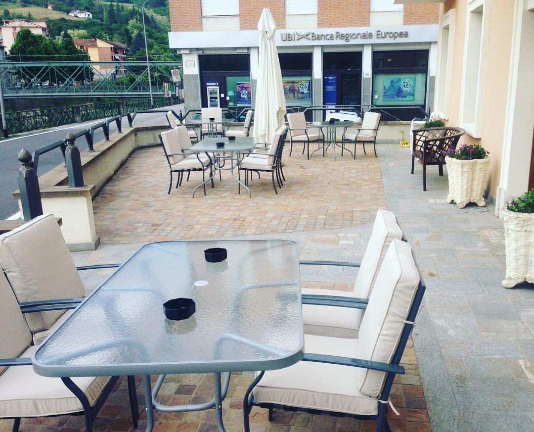 Hotel Langa In Cortemilia Екстер'єр фото